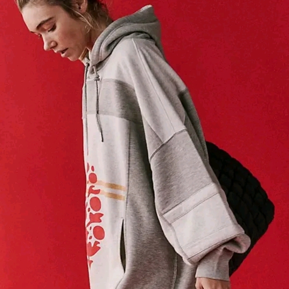 FP Movement by Free People Gray Hoodie with Red Design - Picture 5 of 8